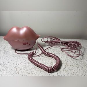 Retro Y2K vintage  Bratz pink luscious lips phone 2003